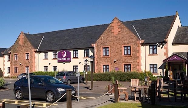Premier Inn 邓弗里斯 外观 照片